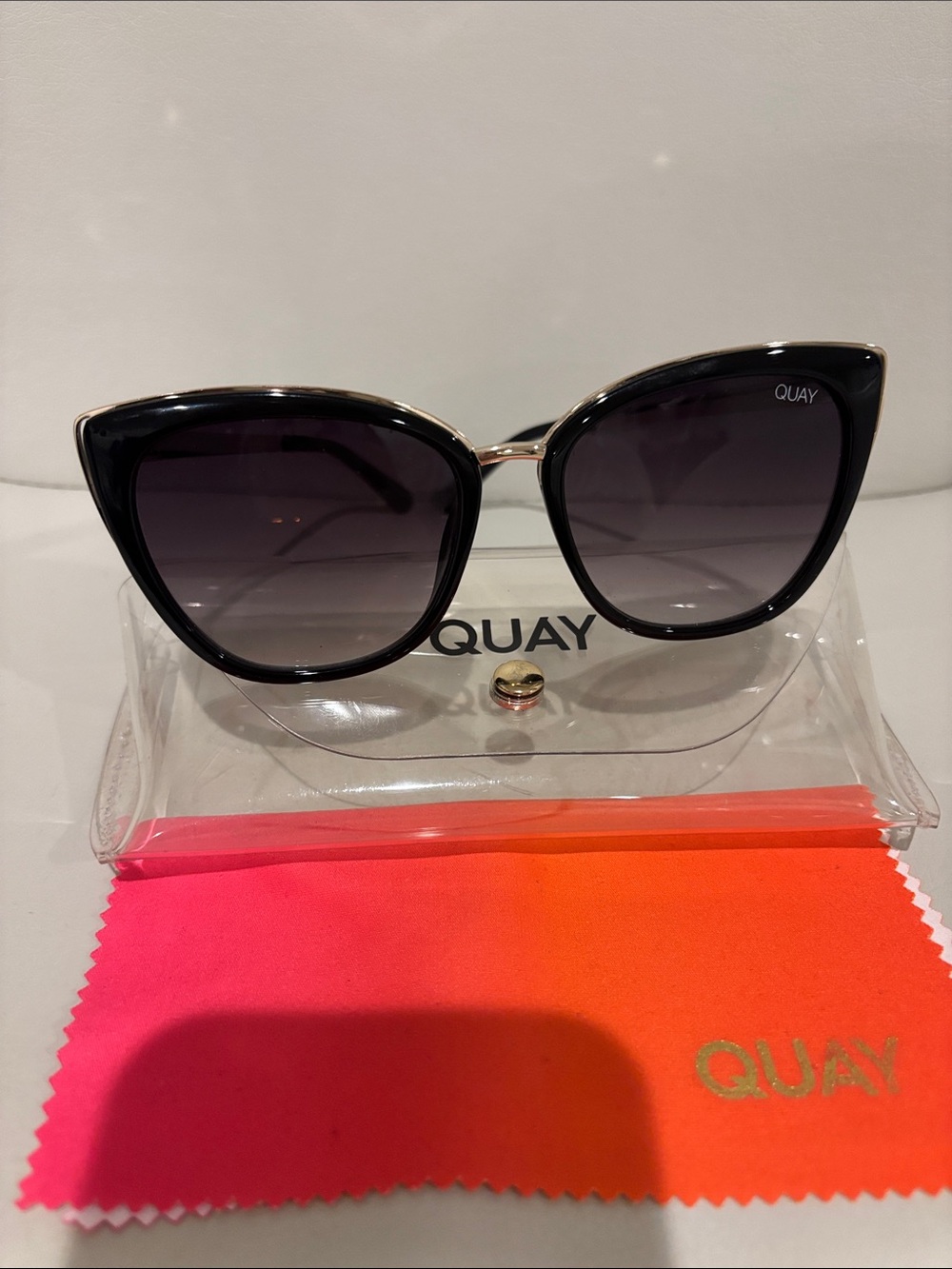 Quay Australia Black Cat-Eye Sunglasses with Gradient Lenses